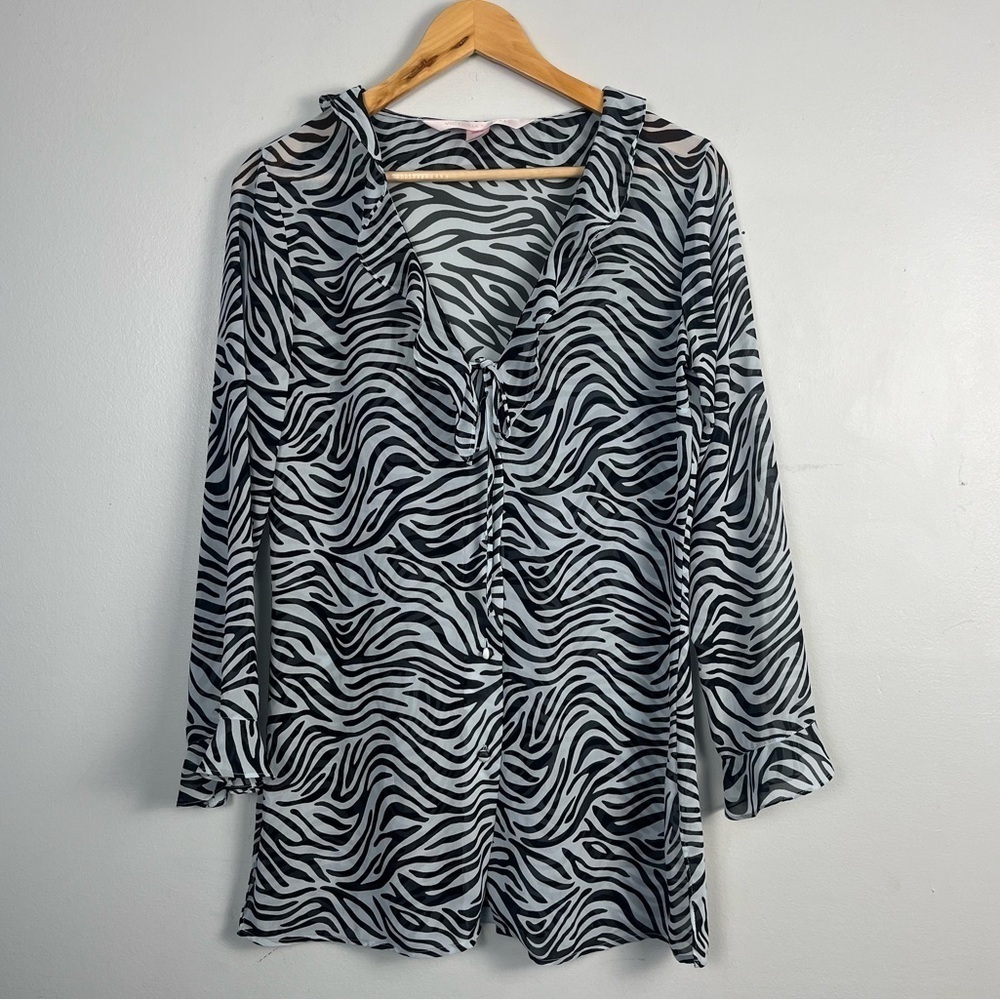 Victoriaโs Secret y2k 2000 zebra print night sheer shirt size small
